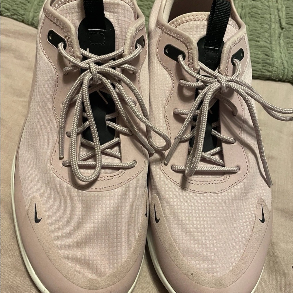 Nike Air Max AQ4132-500 Pink Women’s Sneaker Low Top Textile Athletic Shoe 2018